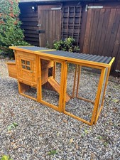 Hen house for sale  READING