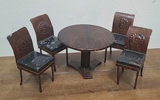 Mesa de jantar Rock & Graner antiga alemã de grãos para casa de bonecas e 4 cadeiras em miniatura comprar usado Mesa de jantar Rock & Graner antiga alemã de grãos para casa de bonecas e 4 cadeiras em miniatura comprar usado  Enviando para Brazil