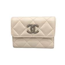 Estojo de cartão CHANEL Matelassé AP3827 branco brilhante pele de cordeiro #3401 comprar usado  Enviando para Brazil