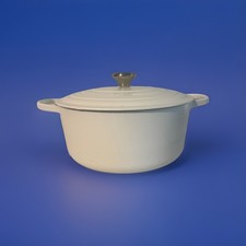 Creuset 7.25qt signature for sale  Suisun City