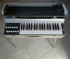 Organo elettronico tastiera usato  Castiglione delle Stiviere