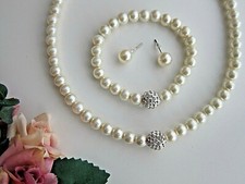 Row white pearl for sale  WALTHAM CROSS