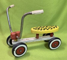 Brinquedo de bicicleta Playskool quatro rodas scooter para crianças - Assento plástico amarelo + pneus vermelhos comprar usado  Enviando para Brazil