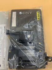 Adaptador/Carregador CA Sony AC-DN10 - Mecanismo de Montagem em V, XLR de 4 Pinos comprar usado Adaptador/Carregador CA Sony AC-DN10 - Mecanismo de Montagem em V, XLR de 4 Pinos comprar usado  Enviando para Brazil