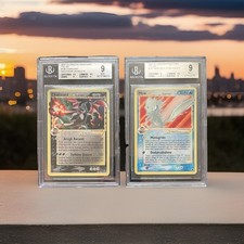 Pokemon charizard mew usato  Roma