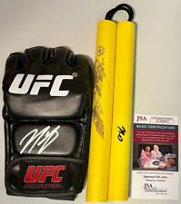 Usado, Guante y Nunchucks Autenticados por Nick Díaz Auto MMA UFC segunda mano  Embacar hacia Argentina