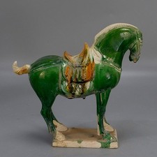 Estátua de porcelana verde cerâmica vitrificada chinesa Tang modelo cavalo de guerra comprar usado  Enviando para Brazil