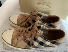Sneakers uomo burberry usato  Milano