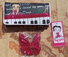 Portafoglio betty boop usato  Roma