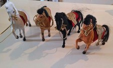 Lot chevaux velours d'occasion  Montluçon