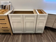 Fabuwood display vanity for sale  Saddle River