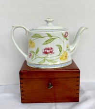 English oval teapot for sale  SOUTHEND-ON-SEA