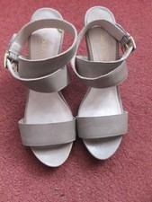 Moda pelle ladies for sale  SOUTHAMPTON