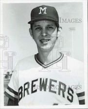 Press Photo Bill Travers, time de beisebol Milwaukee Brewers - lrs28975, usado comprar usado  Enviando para Brazil