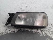 Faro anteriore sinistro usato  Italia