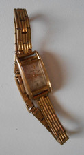Ancienne montre bracelet d'occasion  Saint-Éloy-les-Mines