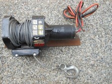 Superwinch winch 4000lb d'occasion  Expédié en Belgium