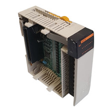 Omron cqm1 id212 d'occasion  Les Échelles