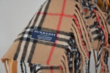 Burberry enfant fille d'occasion  La Ville-du-Bois