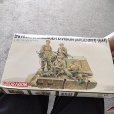Dragon d6113 plastic for sale  HULL