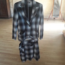 Tailleur jupe femme d'occasion  Ligueil
