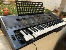 Teclado vintage Yamaha PSR-SQ16 comprar usado Teclado vintage Yamaha PSR-SQ16 comprar usado  Enviando para Brazil