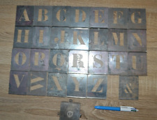Ancien pochoirs alphabet d'occasion  Ambérieu-en-Bugey
