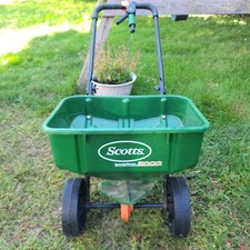 broadcast scott spreader s for sale  Norwood