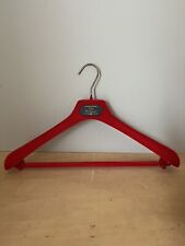 Cintre feutrine rouge d'occasion  Bourgoin-Jallieu