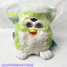 5" 1999 Furby Babies furby verde com etiquetas *não funciona* comprar usado  Enviando para Brazil