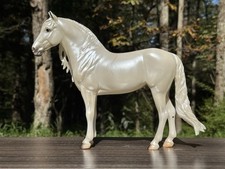 Usado, Breyer Horse Duende Winterfest “TB Trueno” com caixa - 2023 exclusivo online comprar usado Usado, Breyer Horse Duende Winterfest “TB Trueno” com caixa - 2023 exclusivo online comprar usado  Enviando para Brazil