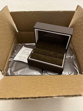 Lote de 12 caixas de apresentação vazias de exibição de anel de joias Jared Galloria - NOVO comprar usado Lote de 12 caixas de apresentação vazias de exibição de anel de joias Jared Galloria - NOVO comprar usado  Enviando para Brazil