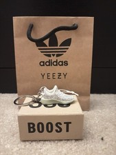 Tênis Adidas Yeezy Boost 350 chaveiro personalizado com caixa e bolsa comprar usado  Enviando para Brazil