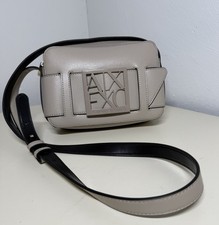 Bolsa tiracolo Armani Exchange cinza acastanhado logotipo fivela pequena dinheiro antigo $155 comprar usado  Enviando para Brazil