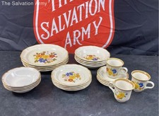 Conjunto de louças pintadas à mão buquê de primavera Mikasa Garden Club comprar usado Conjunto de louças pintadas à mão buquê de primavera Mikasa Garden Club comprar usado  Enviando para Brazil