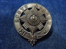 Distintivo vintage original "Bag Pipes - Piper Scots Guards" comprar usado  Enviando para Brazil