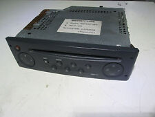 Autoradio 8200057681 per usato  Castellana Grotte