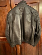 Giubbotto dainese pelle usato  Teramo