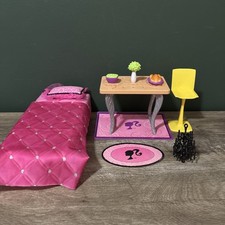 Usado, Lote de peças de reposição 2015 Barbie Dreamhouse cadeira de mesa cama travesseiro cobertor comida comprar usado  Enviando para Brazil