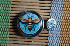 Broche pin abeille d'occasion  Loué