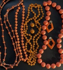 Lote Antigo Brincos Colares de Madeira Plástica Tons de Laranja ~ 1 Conjunto Hong Kong Retrô comprar usado  Enviando para Brazil