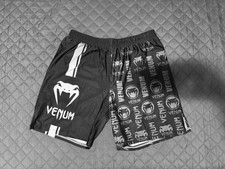 Venum fight shorts d'occasion  Expédié en Belgium