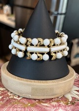 Pulseira Vintage Crown TRIFARI Branco Tulipa Tom Dourado Assinada Beleza Clássica, usado comprar usado  Enviando para Brazil