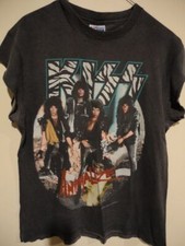 kiss camiseta comprar usado kiss camiseta comprar usado Enviando para Brazil