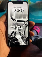 iPhone 11 com TikTok preto 🔥 comprar usado  Enviando para Brazil
