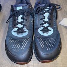Altra paradigm men for sale  Bulverde