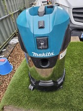 Makita vc3011l 240v for sale  SITTINGBOURNE