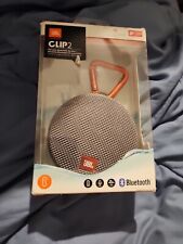 Alto-falante Bluetooth portátil à prova d'água JBL Clip 2 cor cinza usado estado, usado comprar usado  Enviando para Brazil