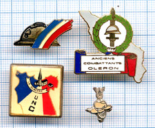 Lot pin militaires d'occasion  Massy