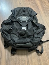 Mochila Oakley preta compatível com laptop, escola ao ar livre, caminhadas, acampamento, viagem comprar usado  Enviando para Brazil